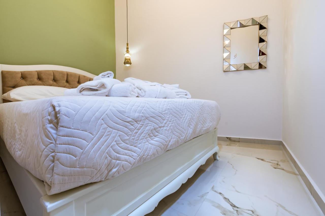 Konmari Boutique Suites Chania  Exterior foto